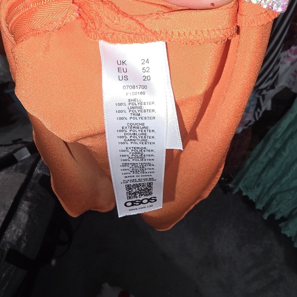 ❄️❄️ Like New ASOS CURVE orange Cut Out Dress Size 20 - Picture 7 of 7